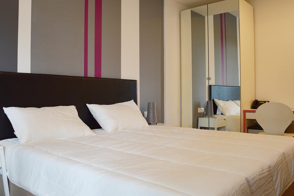 Bed And Breakfast Four Rooms Zadar Ruang foto