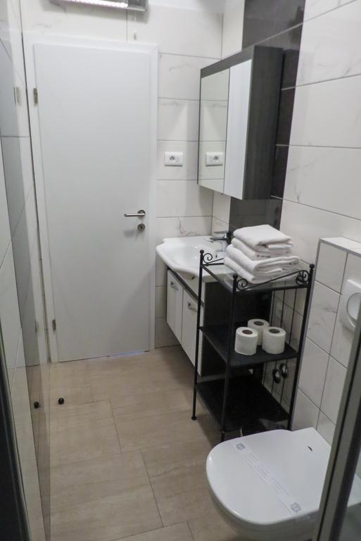 Bed And Breakfast Four Rooms Zadar Bagian luar foto